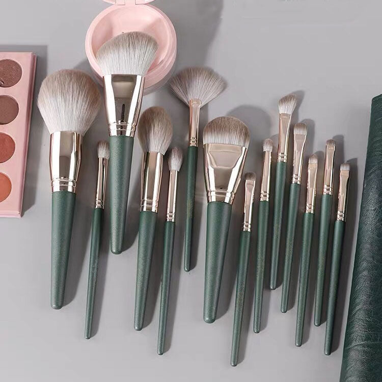 4 Pcs Green Cloud Makeup Brush Set, Soft Fluffy Bristles Full Face Cosmetic Brushes Kit, Beginner Friendly Beauty Makeup Tools With Storage Bag