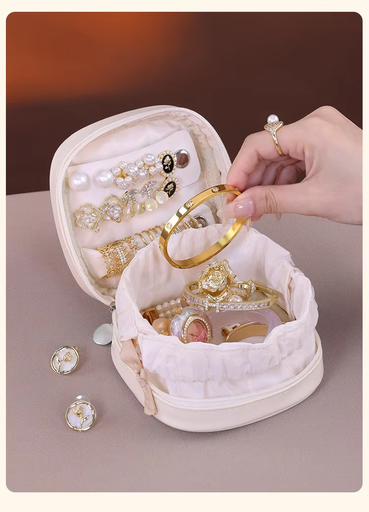 Leather Earrings Rings Necklaces Travel Jewelry Boxes Square Style PU Leather Portable Jewelry Storage case