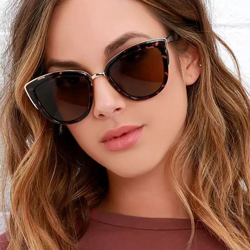 Ladies' cat eye brown sunglasses
