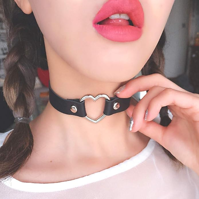 Love Heart Adjustable Leather Choker Punk PU Necklace Goth Choker Soft Collar Chain for Woman