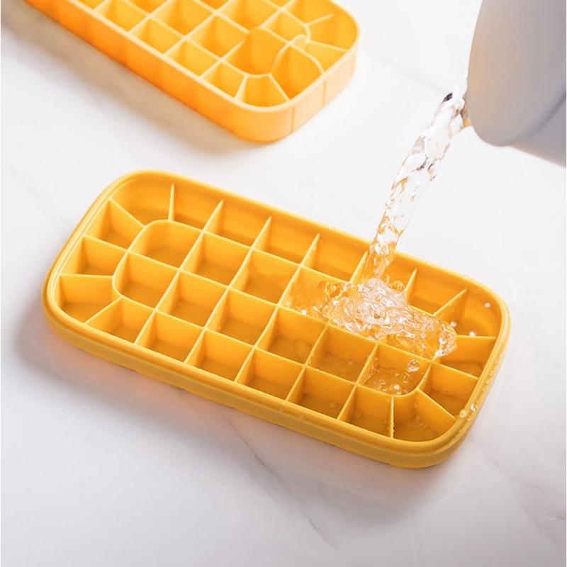 Ice tray with lid 64 partitions box for ice cubes two-layer mold