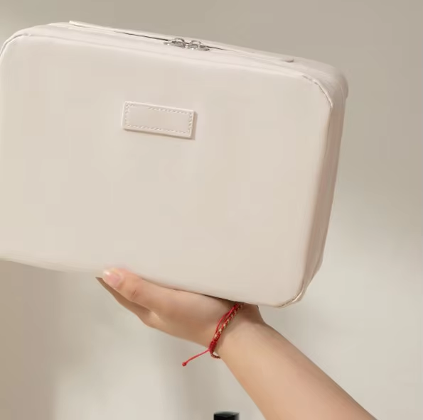 Hot Selling Luxury PU Material Travel Makeup Bag Waterproof