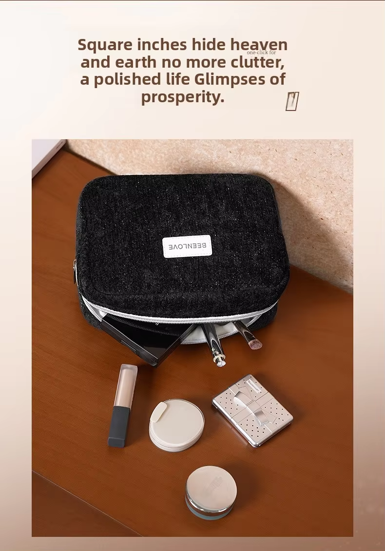 New Style Modern Zipper Clutch Cosmetic Toiletries Bag