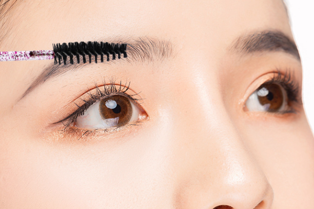 300PCS Eyelashes Brushes Set