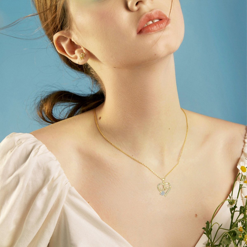 Fashion Mother's Day Necklace Woman Mom Heart-shaped Pendant Necklace