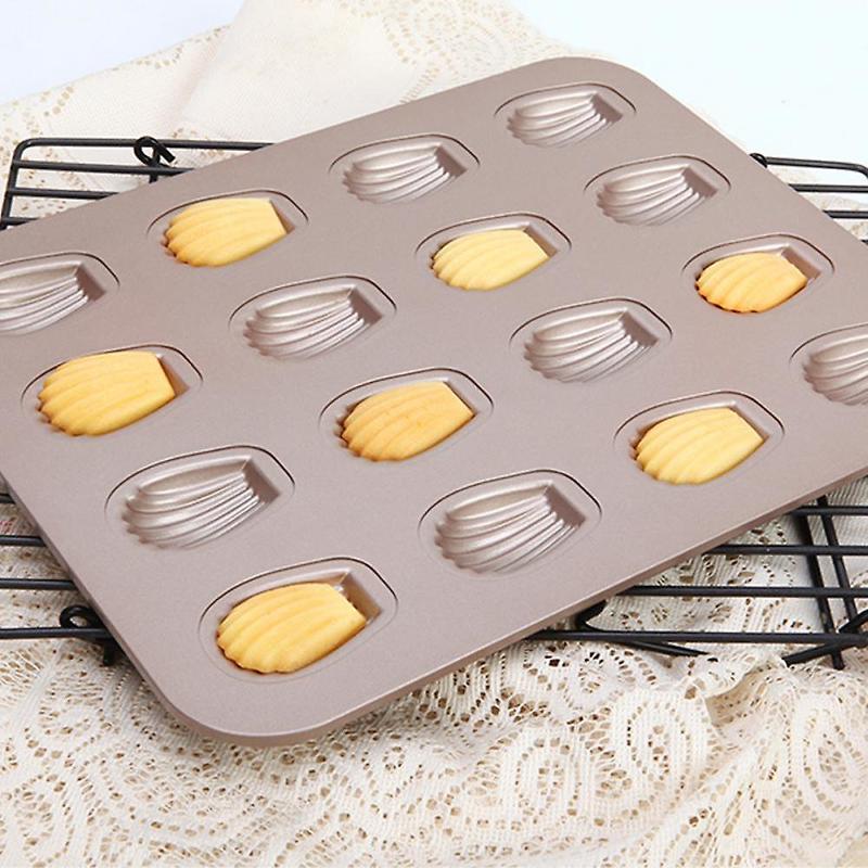 16 recesses antiadhomme cake