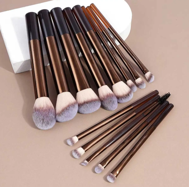 Makeup Brush Set Foundation Concealer Powder Eyeshadow Blush - 13 PCS
