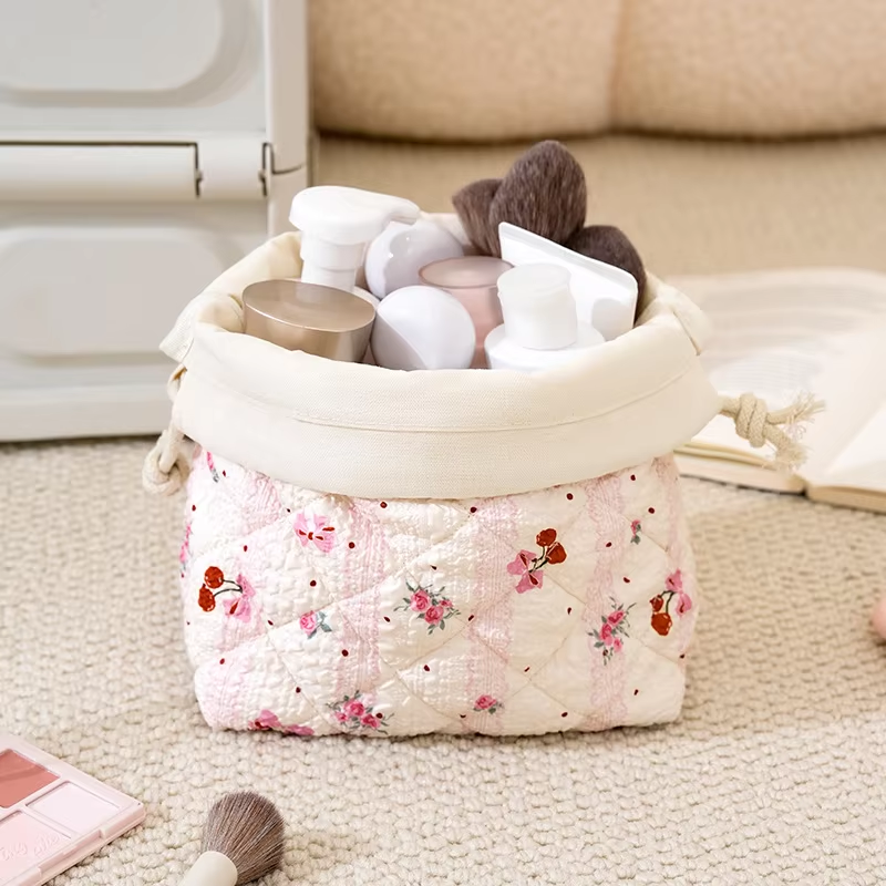 Dichos Large Capacity Simple Pattern Quilted Travel Cosmetic Bag