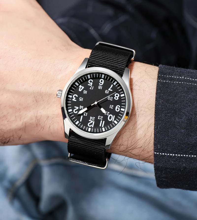 Men's Waterproof Stainless Quartz Watch Fashion Belt Wrist watch