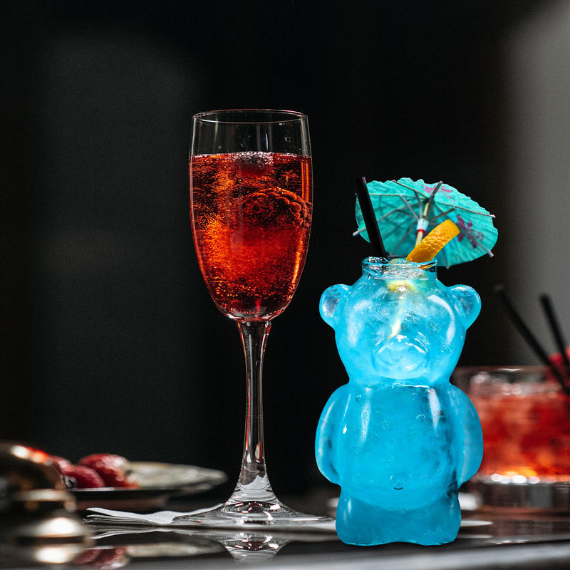 Beautiful Bear Cocktail Creative Molecular Bar Glass cup