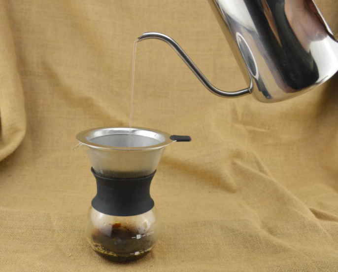 Pouring machine with brasilin glass hand brewer | coffee jugs - 200ml