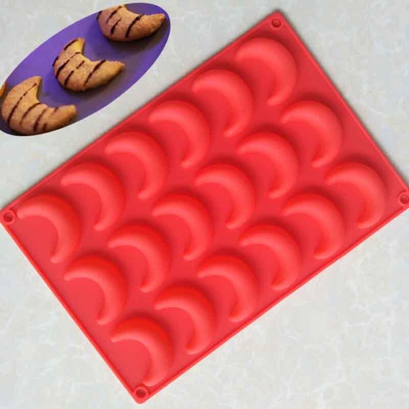 18 Holes Moon Shaped Silicone Chocolate