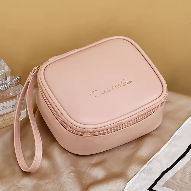 Portable Pocket Red Envelope Sanitary Napkin Bag PU Material Zipper Closure Sundry Digital Pattern Convenient Carry-on Storage