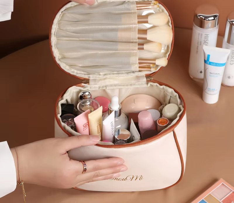 New Large Capacity Portable Cosmetic Bag Waterproof PU Makeup Storage Bag With Handle