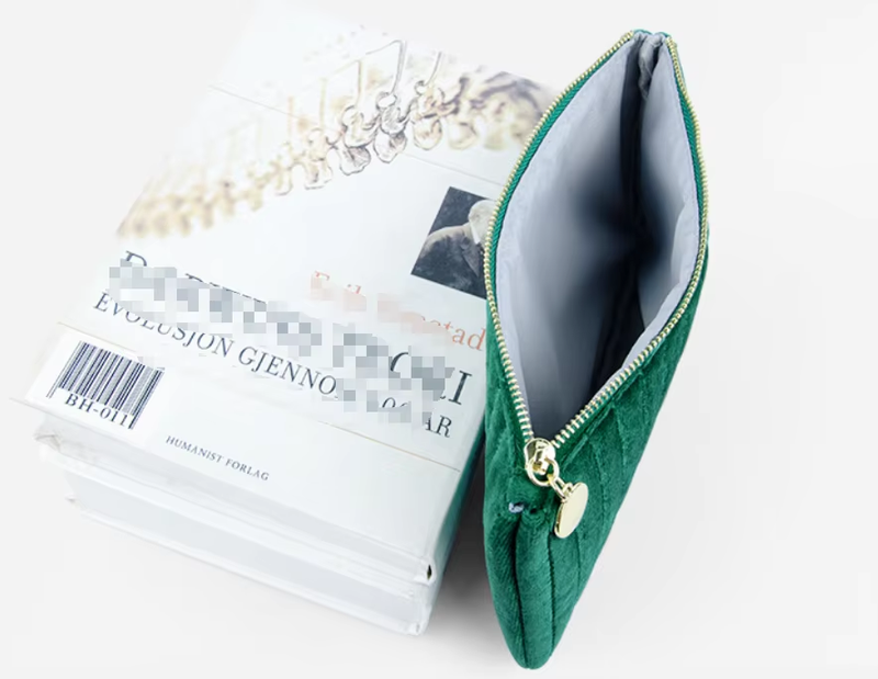 Soft Durable Velvet Cosmetic Bags Large Zipper Striped