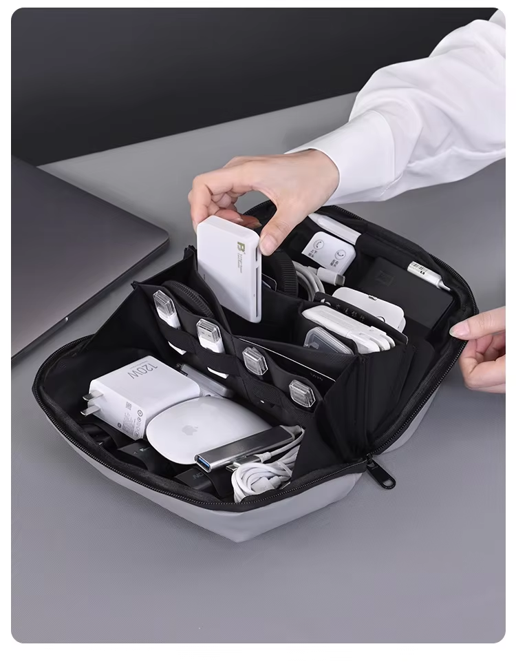 High Quality PU Leather Tech Organizer Power Bank Cable OEM ODM Waterproof Business Travel Storage Bag