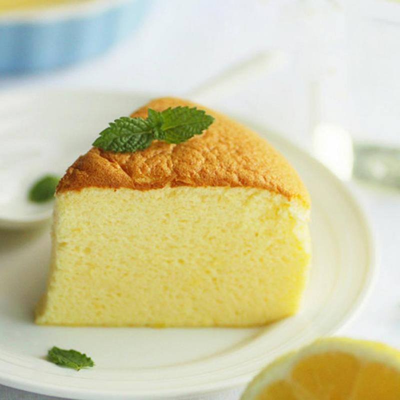 Round cake mold for baking cake