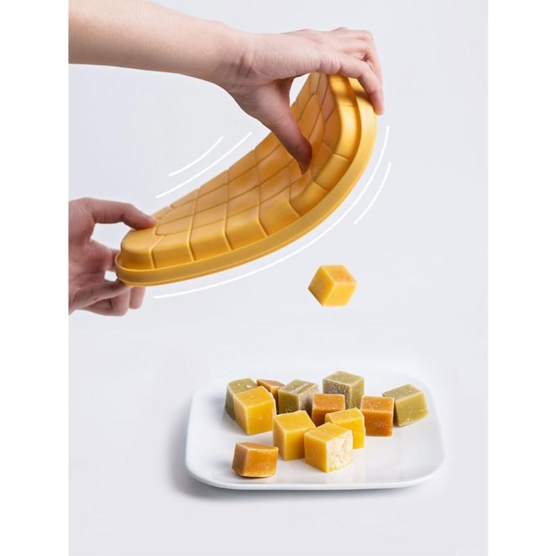Ice tray with lid 64 partitions box for ice cubes two-layer mold