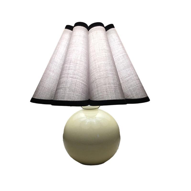 Vintage Korean Pleated Table Lamp with Retro Style