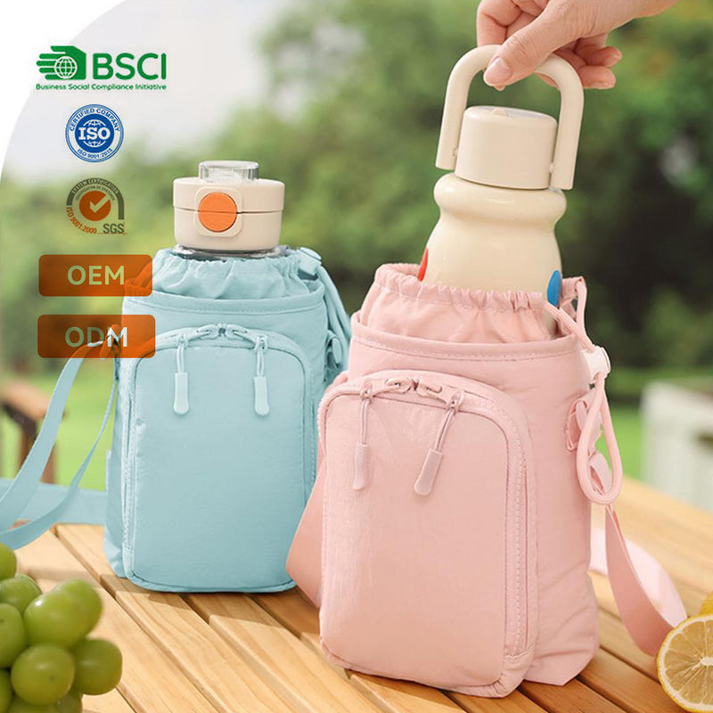 Insulated water bottle bag with adjustable shoulder strap, fashionable waterproof crossbody bag