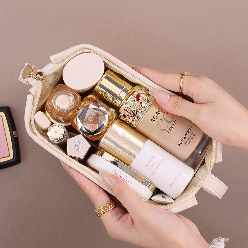 Waterproof Zipper Closure PU Material Makeup Pouch for Woman Spill Proof Interior Organizer Portable for Bag for Commute