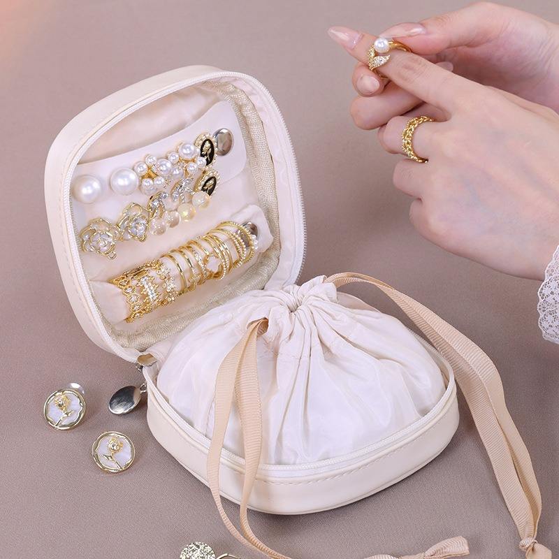 Leather Earrings Rings Necklaces Travel Jewelry Boxes Square Style PU Leather Portable Jewelry Storage case