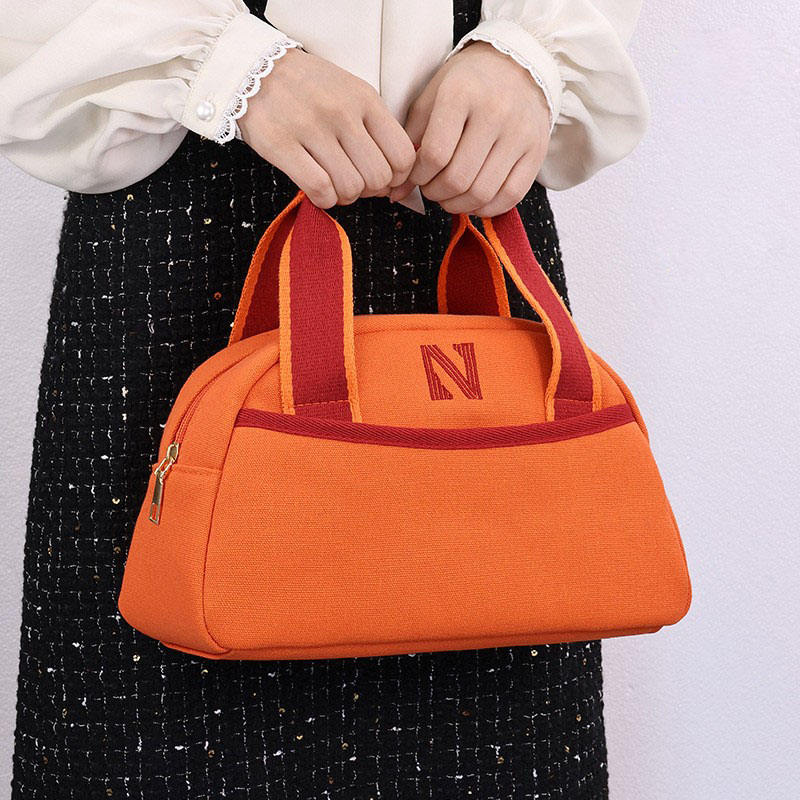 High Quality Durable Fashion Ins-Style Canvas Large Capacity Cosmetic Bag Zipper Closure Soft Handle Portable Travel Storage