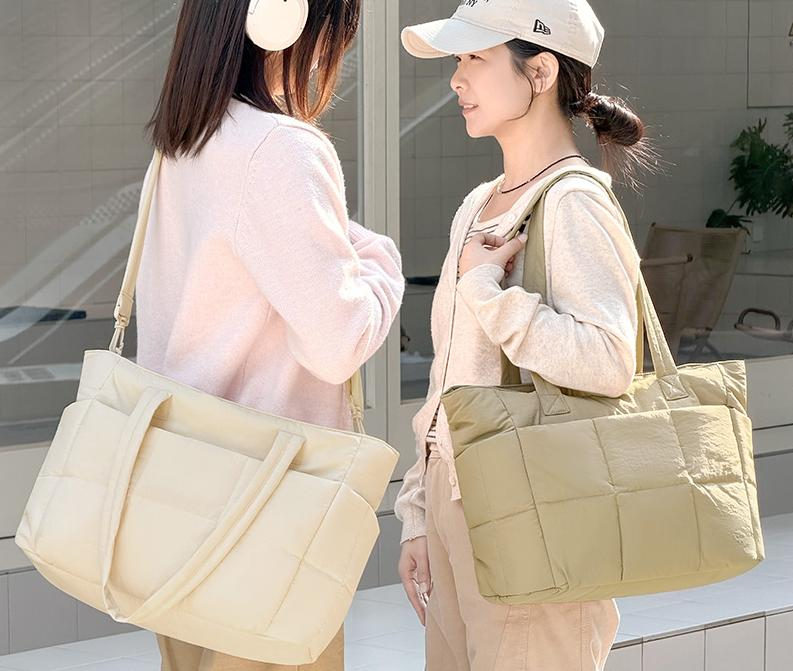 Large-Capacity Woman Tote Bag