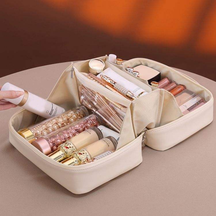 Hot Selling Luxury PU Material Travel Makeup Bag Waterproof