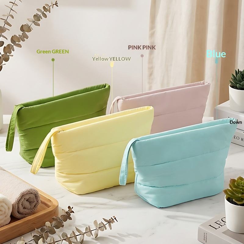 Fluffy Cloud Glossy Nylon Zipper Fashion Makeup Bag for Woman