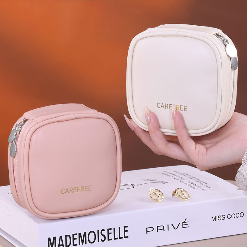Leather Earrings Rings Necklaces Travel Jewelry Boxes Square Style PU Leather Portable Jewelry Storage case