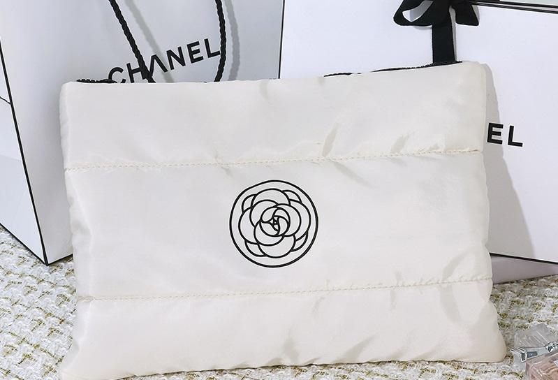 New  Down Cotton Nylon Soft Lightweight Puffer Puffy Fluffy Quilted Makeup Cosmetic Bag Travel Makeup Pouch