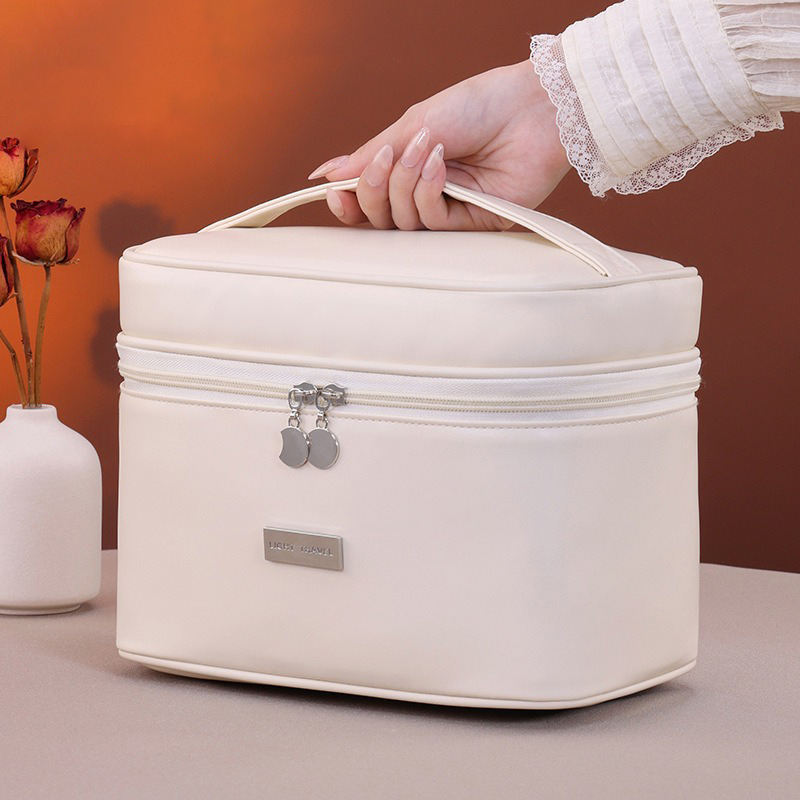 Womans Fashion Luxury Genuine Large PU Leather Waterproof Makeup Cosmetic Case Travel Makeup Storage Bag