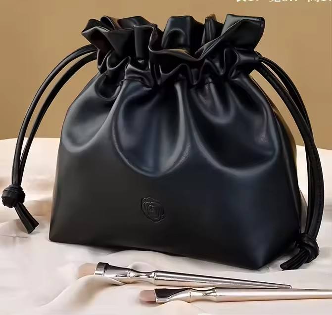 Elegant Soft PU Leather Drawstring Cosmetic Bag Portable Waterproof Makeup Pouch for Woman Travel Toiletry Organizer