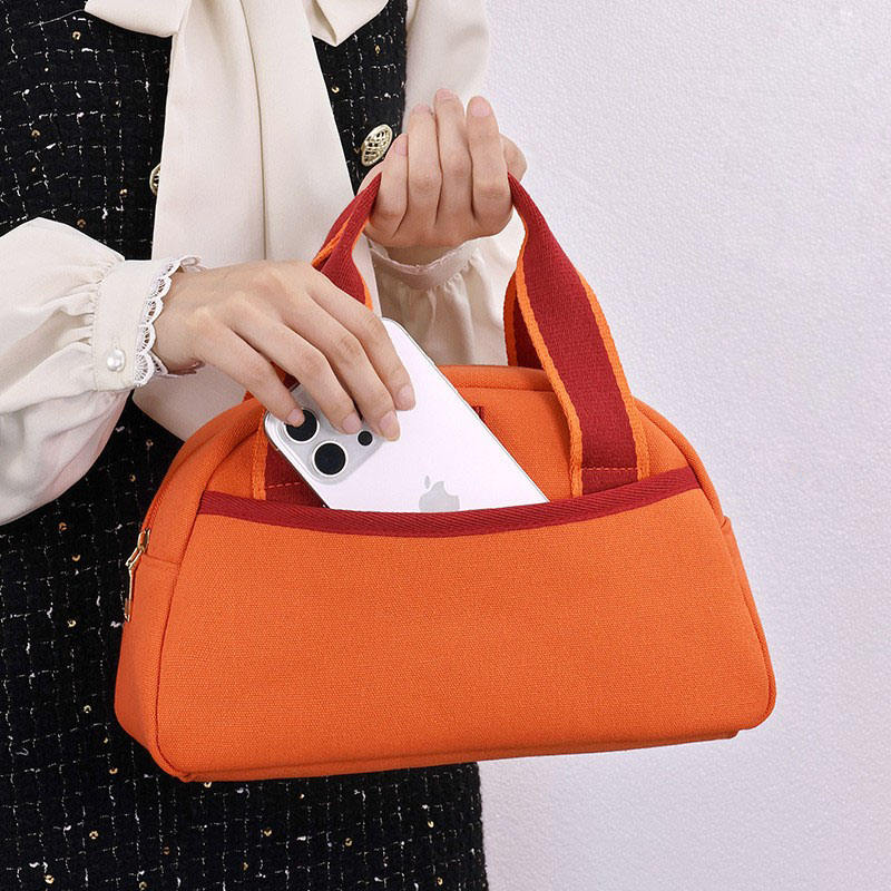 High Quality Durable Fashion Ins-Style Canvas Large Capacity Cosmetic Bag Zipper Closure Soft Handle Portable Travel Storage