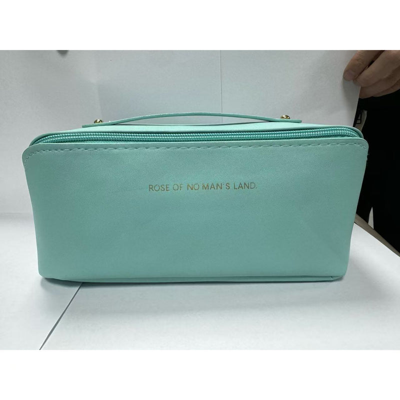 Large Capacity Partition Storage Makeup Bag Portable Deluxe Minimalist Travel Bag Toiletries Storage Bag