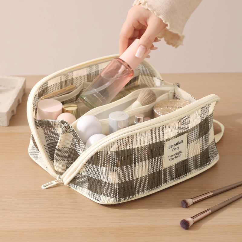 New Fashion Hollow Out Partitioned Zipper Mesh Makeup Bag
