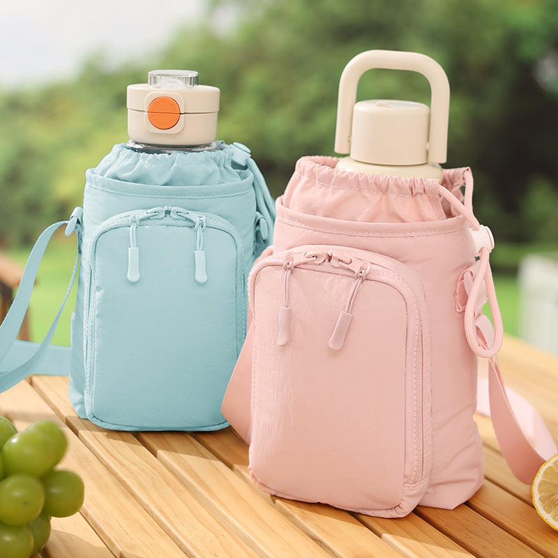Insulated water bottle bag with adjustable shoulder strap, fashionable waterproof crossbody bag