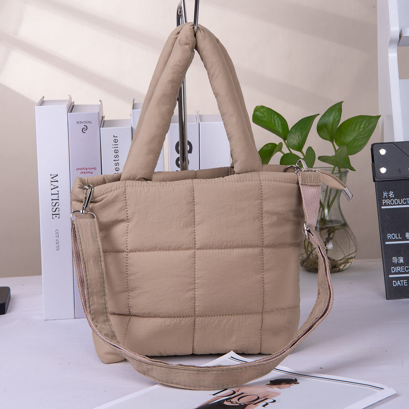 New Tote Bag Woman Large Capacity Cloud Bag Crossbody Bag Coat Bag Checkered Hand-held Shoulder Bag