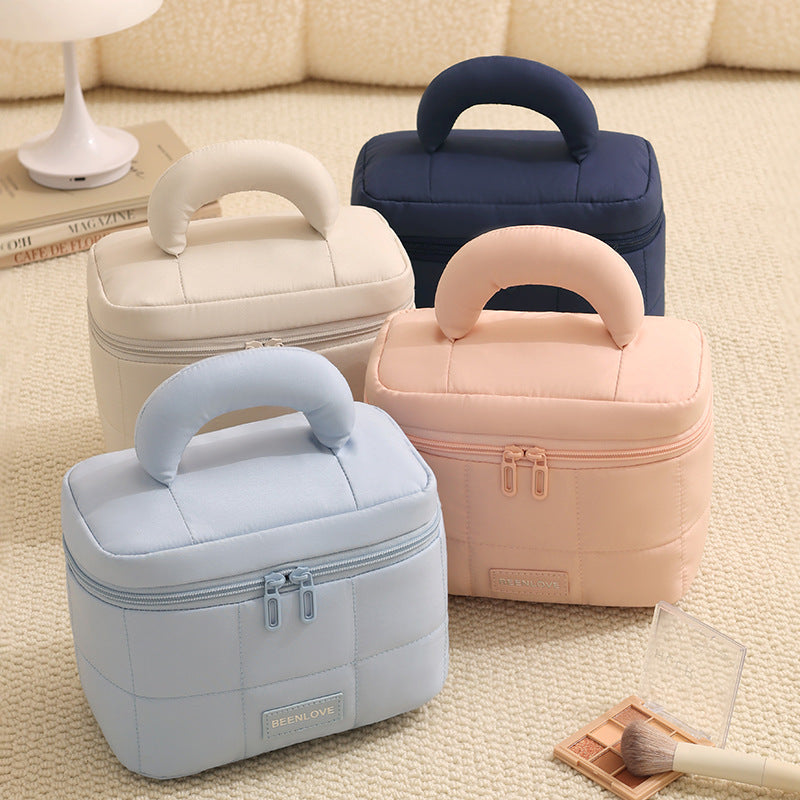 New Design Lightweight Soft Cute Makeup Cosmetics Pouch