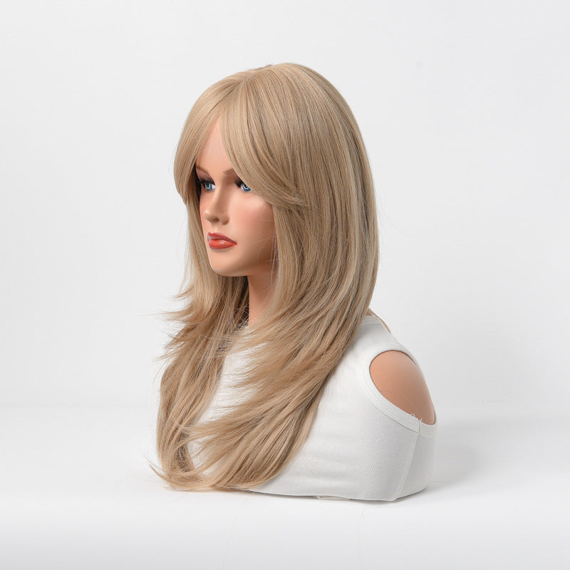 Womans Long Layered Ash Blonde Wig with Bangs, Heat Resistant Synthetic Hair, Natural Looking Wig for Daily Wear & Party
