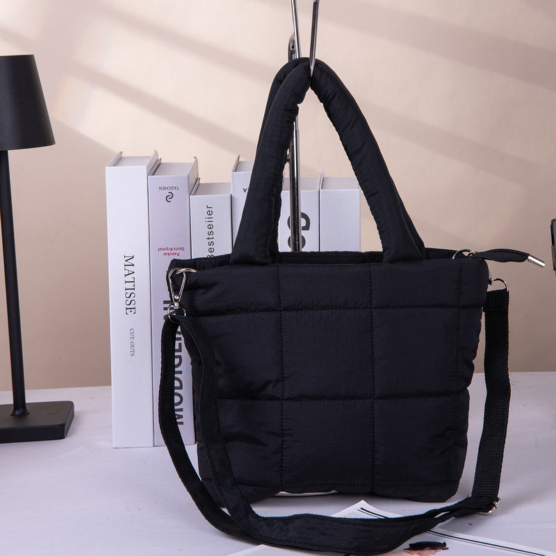 New Tote Bag Woman Large Capacity Cloud Bag Crossbody Bag Coat Bag Checkered Hand-held Shoulder Bag