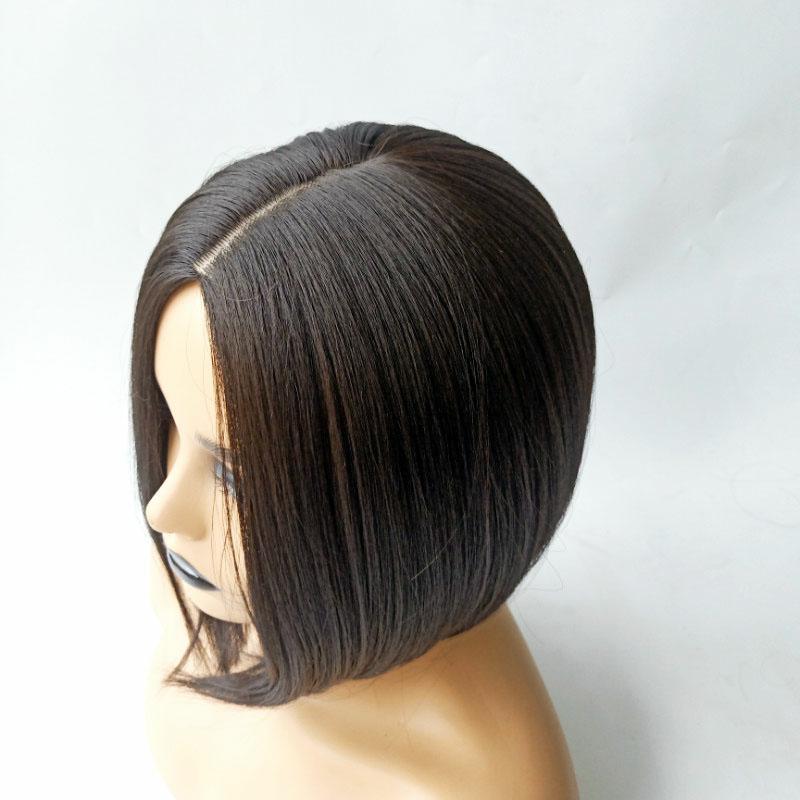 Womans Centre-parted, Straight Bob Wig