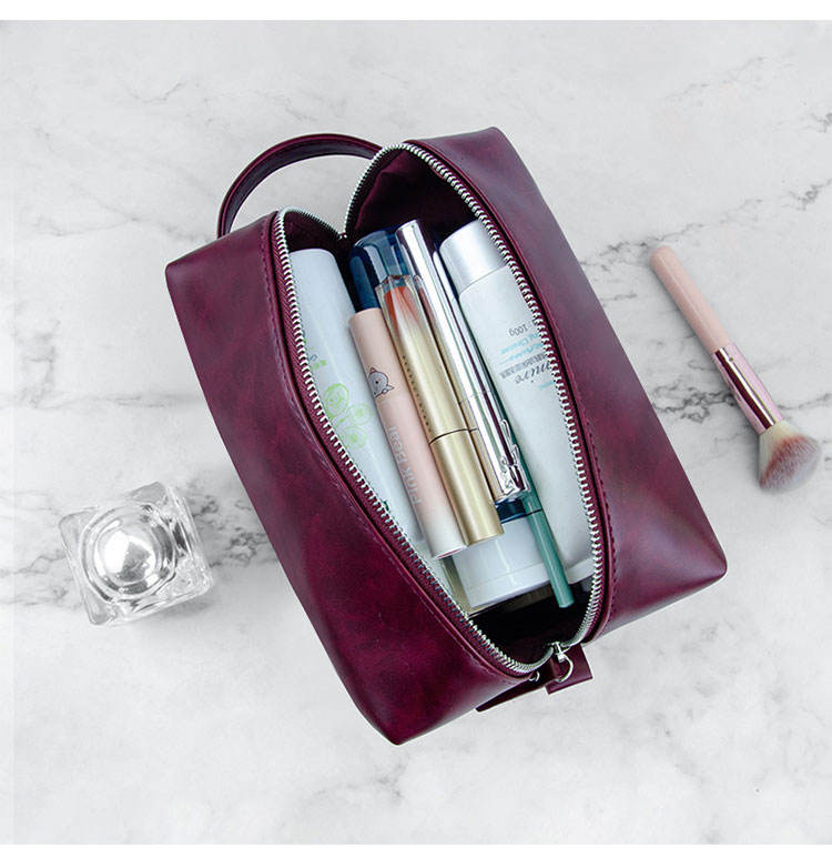 Travel Cosmetic Case for Woman Vintage PU Leather Large Capacity Makeup Organizer Bag with Secure Double Zipper