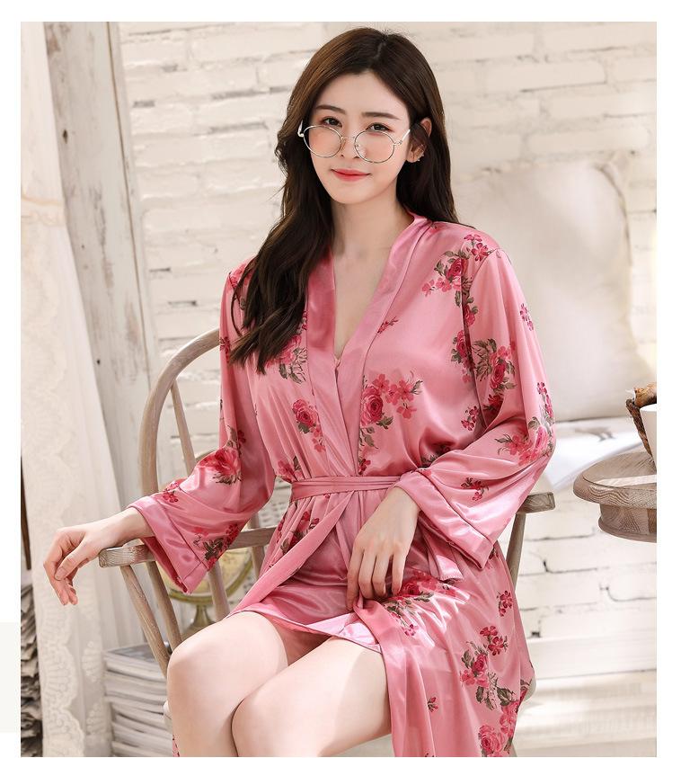 Woman Ice Silk Sleepwear Two-Piece Set with Straps, Underwire, and Bust Pads