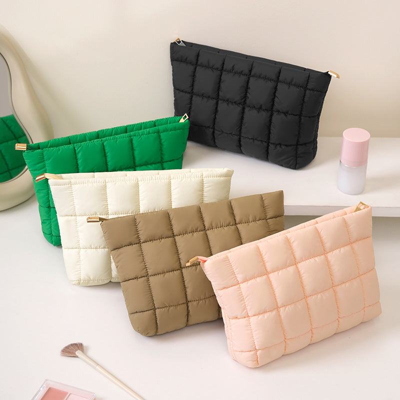 Personalized soft travel fashionable makeup bag with zipper