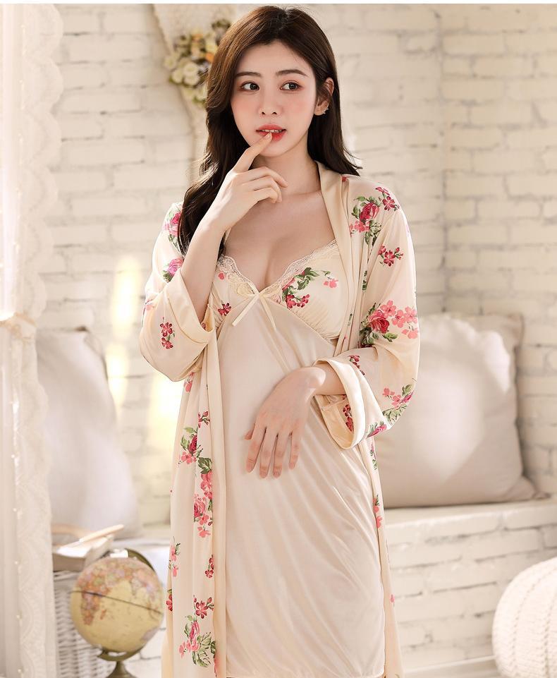 Woman Ice Silk Sleepwear Two-Piece Set with Straps, Underwire, and Bust Pads