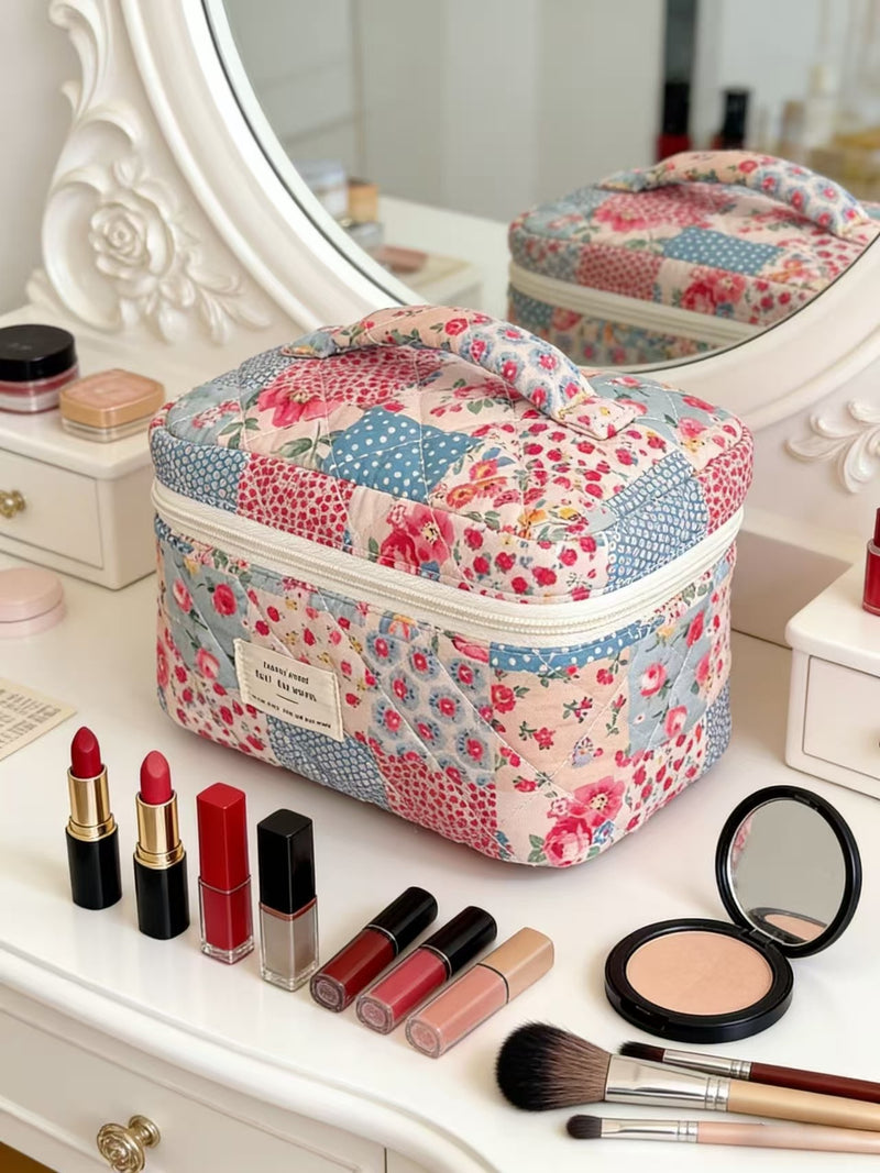 Woman Floral Quilted Makeup Bag